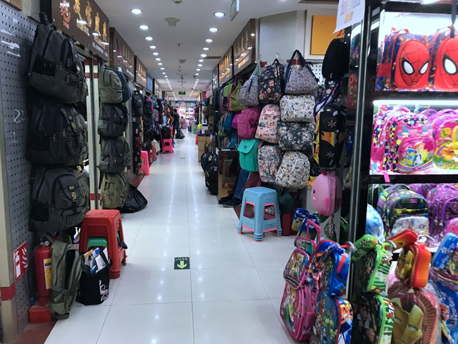 Wholesale Fashion Handbags | Fashion Handbags and More Page 10 - Wholesale  Accessory Market | Wholesale fashion handbags, Wholesale purses, Wholesale  handbags